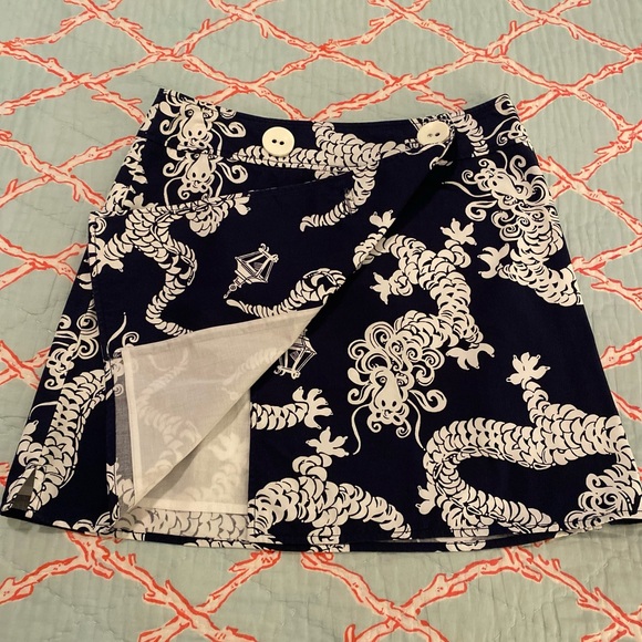 EUC Lilly Pulitzer Tail Lights True Navy Georgie Wrap Skirt - Picture 3 of 8